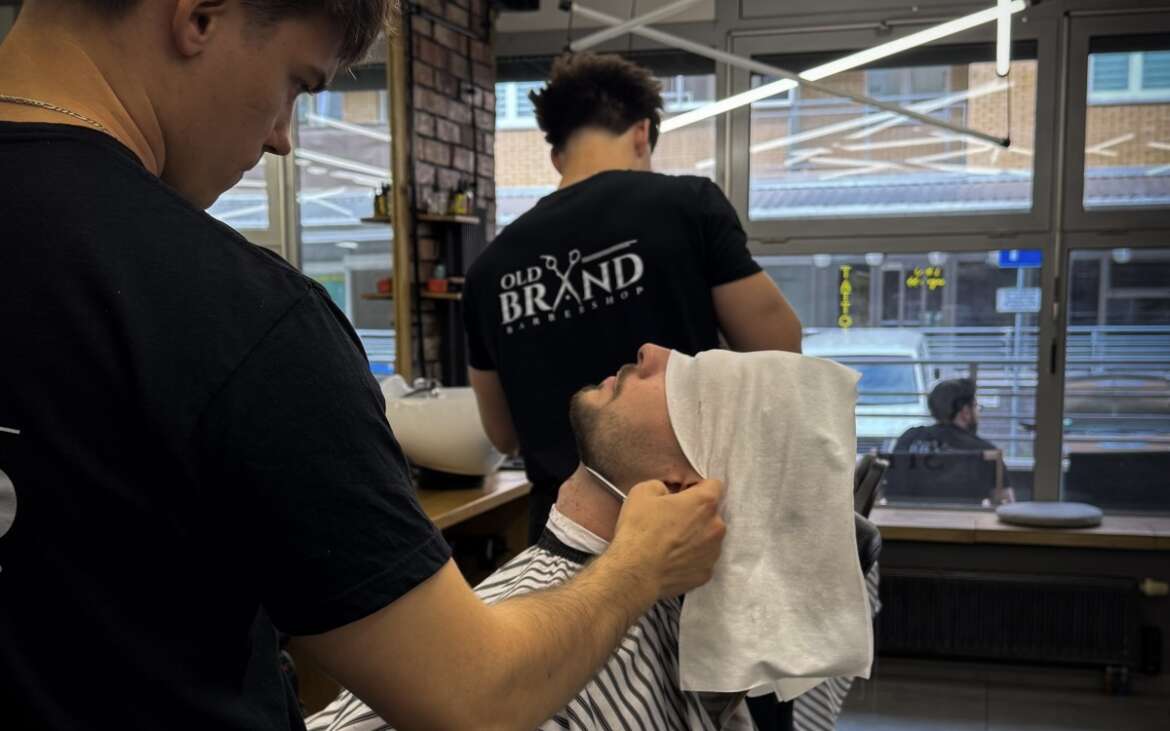 Barber a fryzjer: czym się różnią i co robi barber
